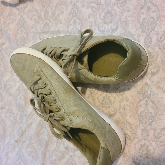 Old navy loafers - Picture 2 of 5